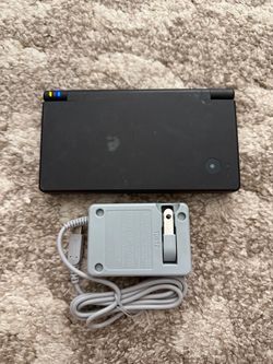Nintendo dsi console black