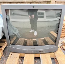 32” Toshiba CRT TV w/ AV Inputs (Read Description)