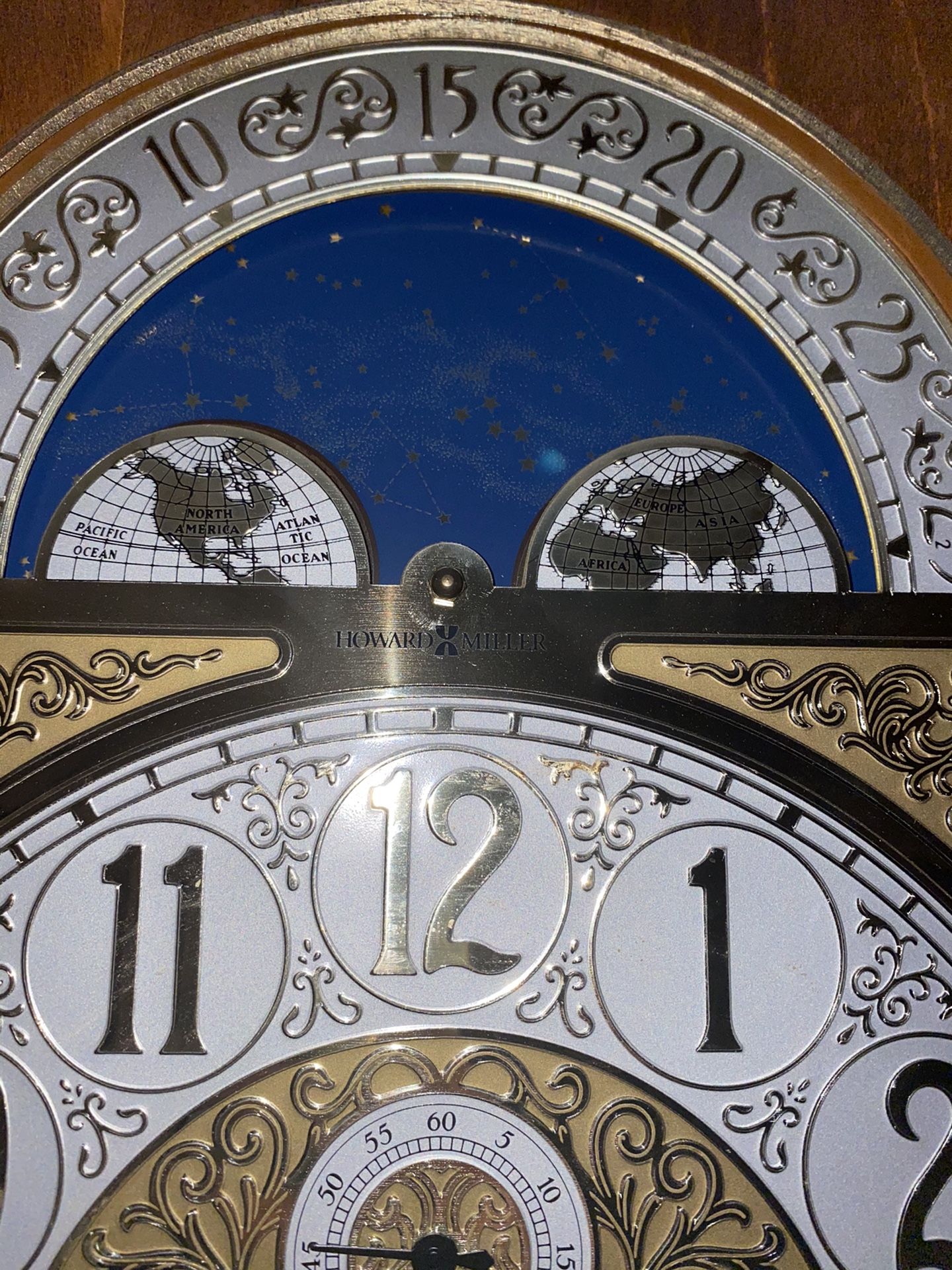 Howard Miller Magestic Grandfather Clock for Sale in Boca Raton, FL OfferUp