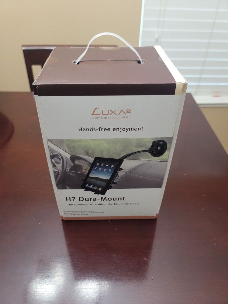 iPad 2 Universal Windshield Mount