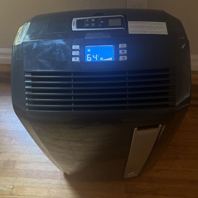 DeLonghi air conditioner 3in1, 12,500 btu, Model PAC AN125HPEKC with
