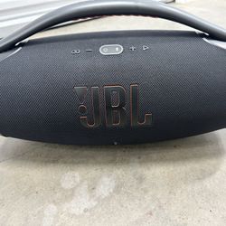 JBL Boombox 3