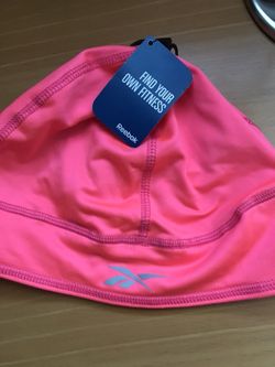 Brand new Reebok women’s run skulls OSFA!