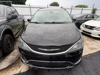 Chrysler Pacifica touring