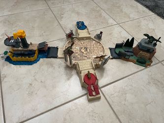 Jurassic World micro-scale battle set
