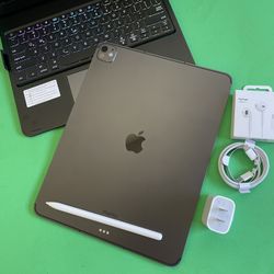 Apple IPad Pro 13”  (M4 chip /OLED display/ 2024) 256GB Wifi +5G Unlocked with keyboard, pen & Accessories (1TB $1299) 