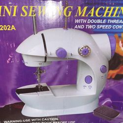 Mini Sewing Machine