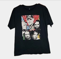 WWE Wrestlers Graphic T-Shirt kids large