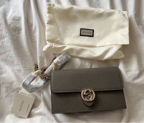 Gucci Interlocking G Wallet on Chain, NEW