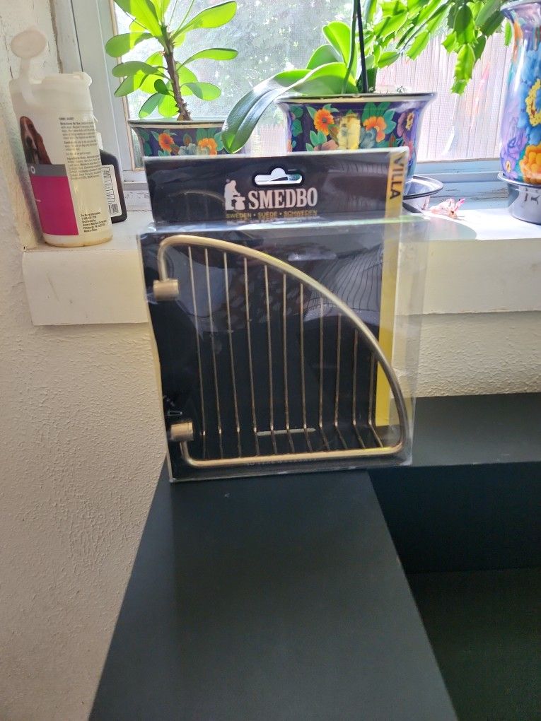 Corner Soap Basket Polished Brass