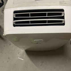 LG Portable Air Conditioner 6500 BTU