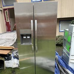 Frigidaire  Stainless Steel Fridge Like New