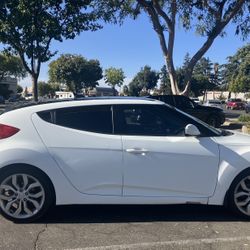 2013 Hyundai  Veloster 