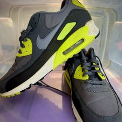 Nike Air Max 90 Essential Dark Grey Volt
