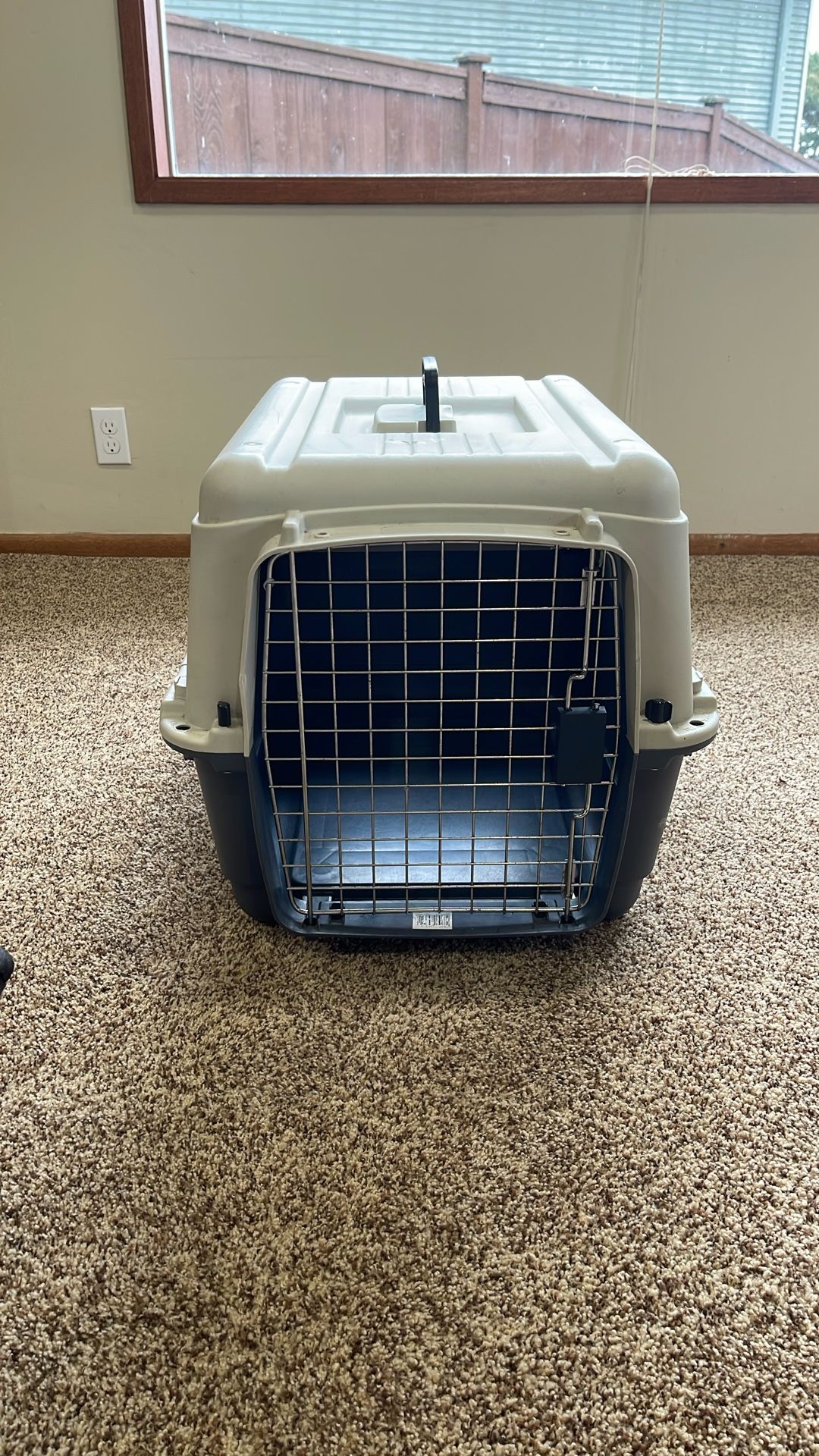 Travel Dog Crate (18h-25l-20w)