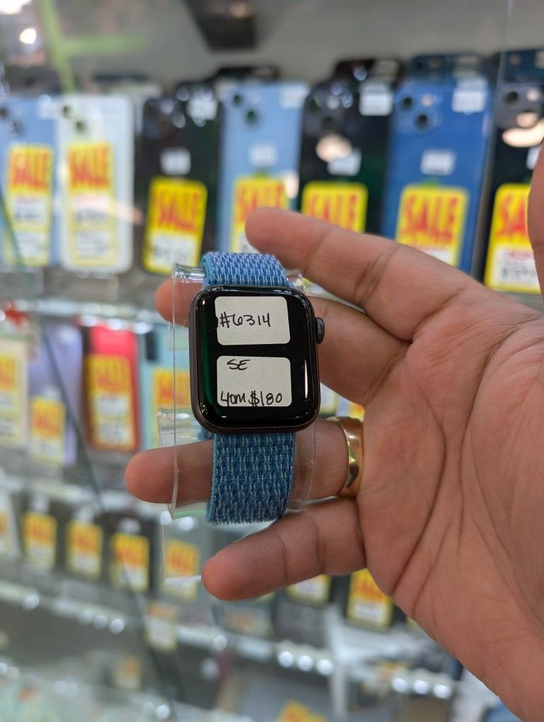 Apple Watch SE Blue Easy Financing Available