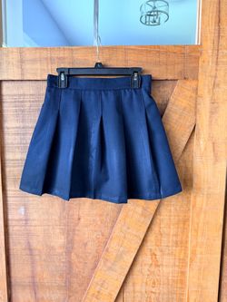 Girl’s Size 10 Uniform Skirt (Navy Color)