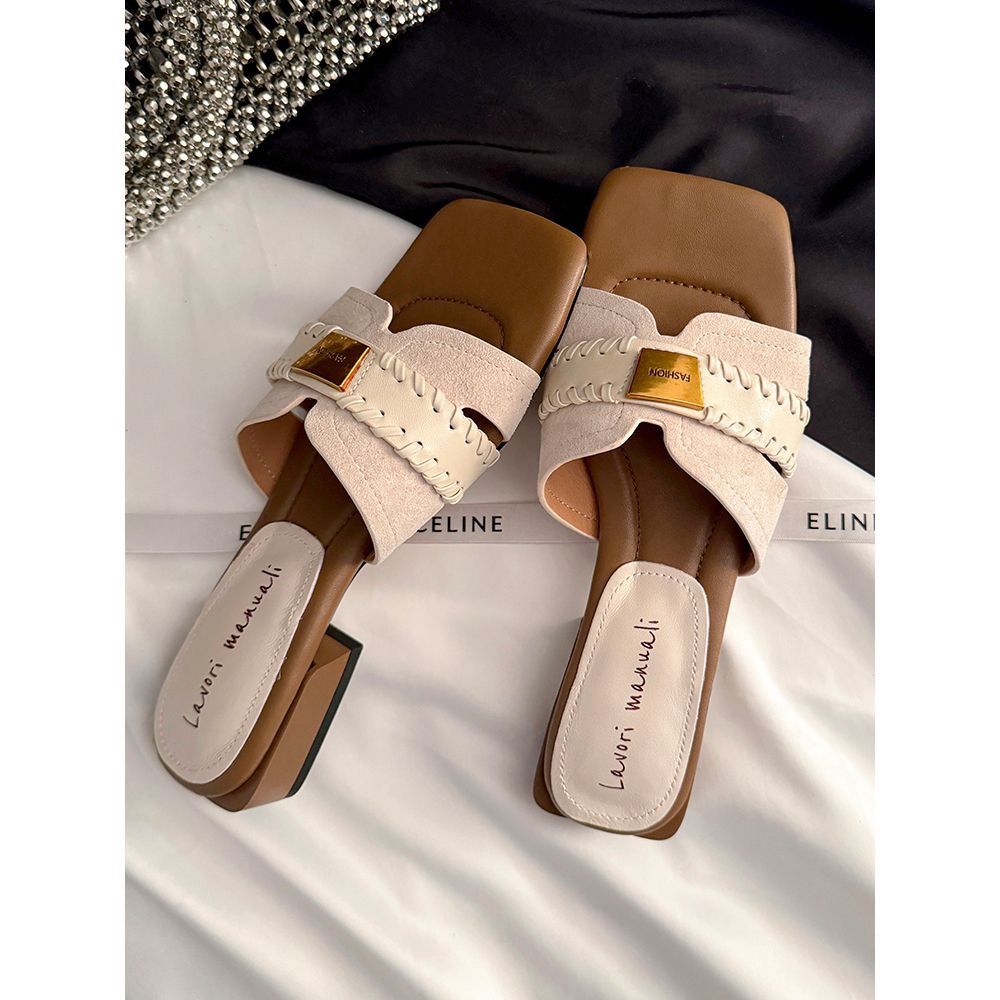 slippers