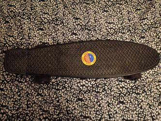 22 Inch Black Skateboard With Light-Up LED Wheels for $10