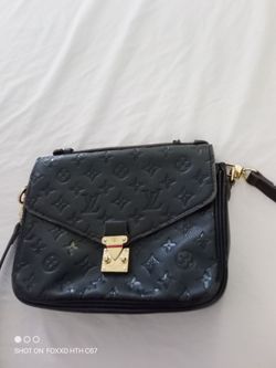 Louis Vuitton Purse