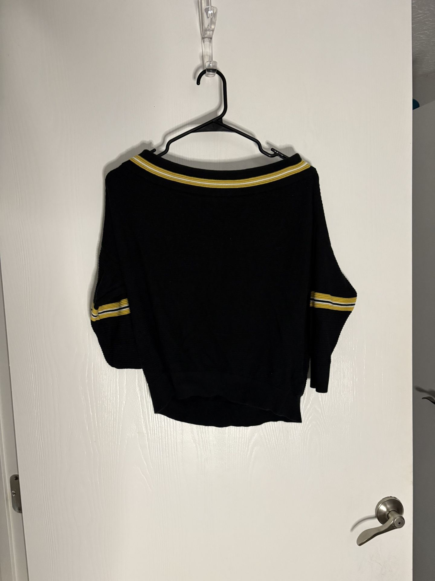 Women’s Black and gold Express sweater #Express 