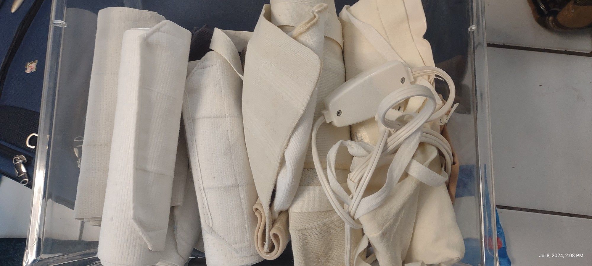 knees, waist wrap, heating pad. all for $20