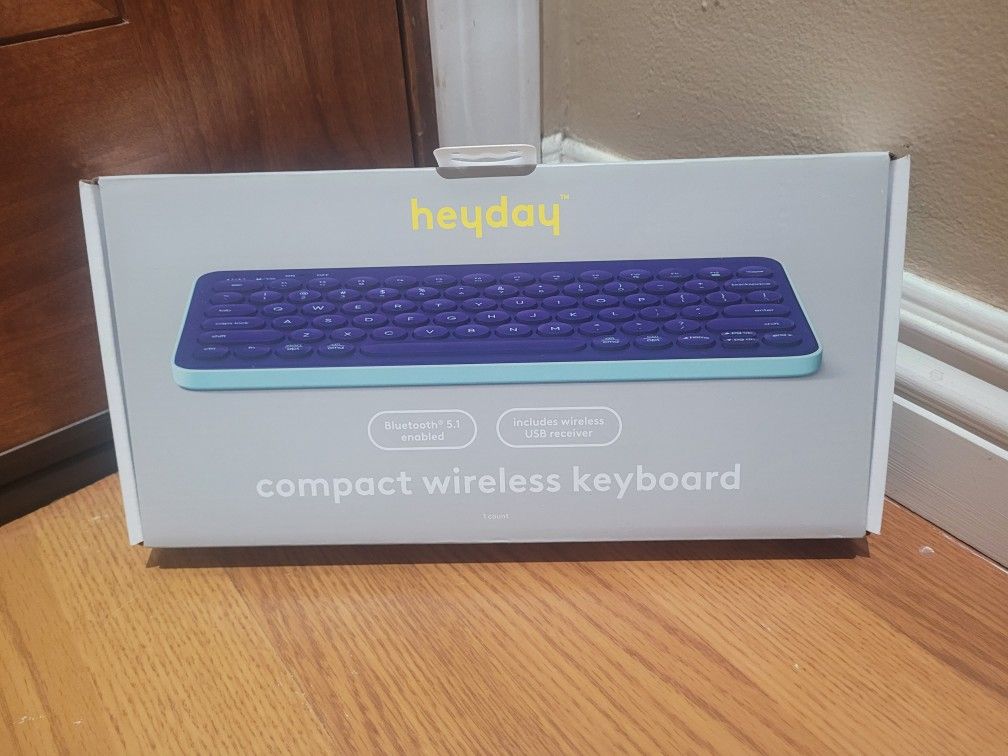 HEYDAY COMPACT WIRELESS KEYBOARD! BLUETOOTH 5.1 ENABLED! INCLUDES WIRELESS USB RECEIVER! BRAND NEW!