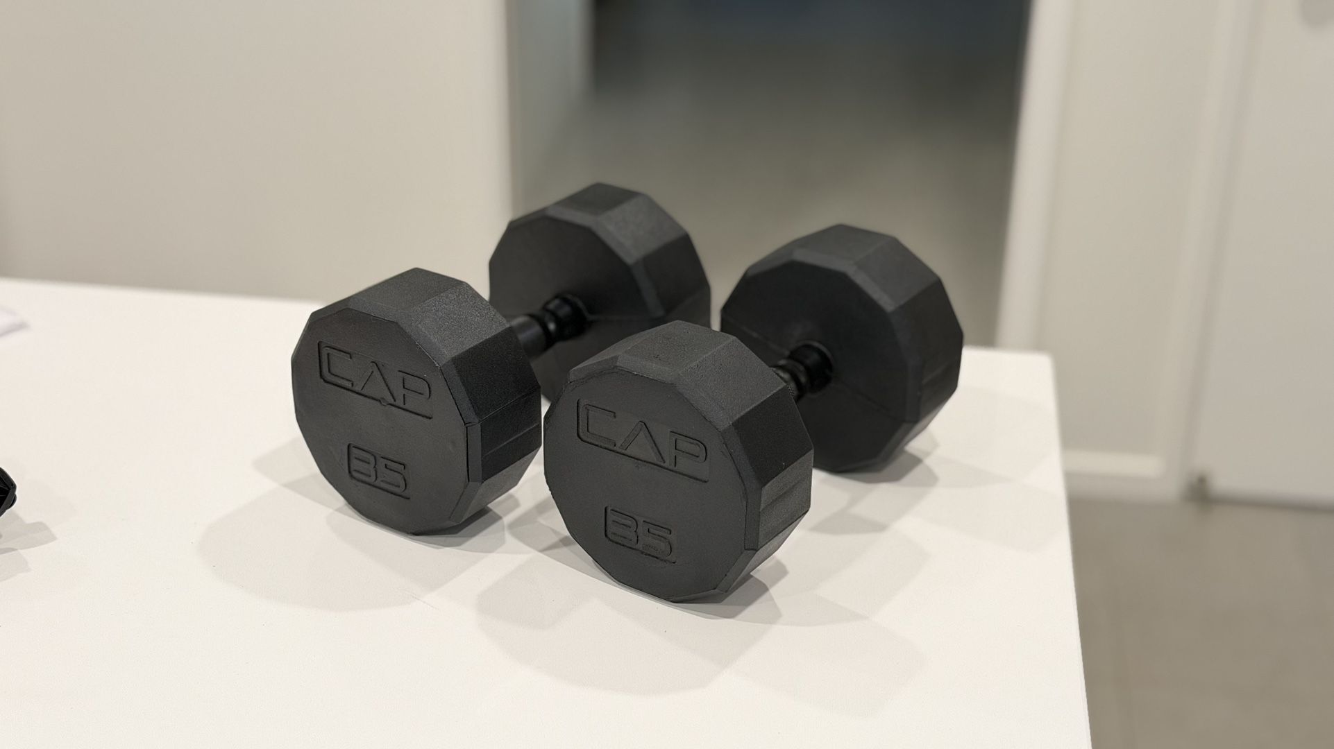 NEW 35lb Dumbbell Set/Pair
