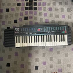 Casio Tone Bank Keyboard CT-395