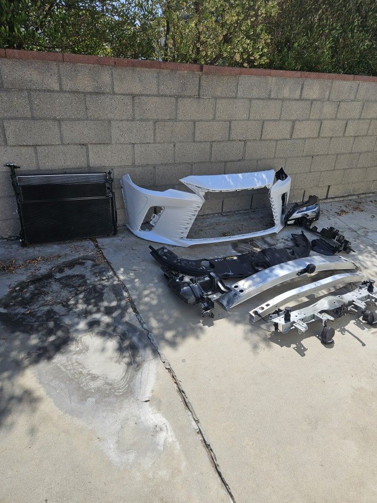 2025 Lexus Rx Bumper Oem