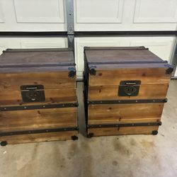End Table Storage Trunks