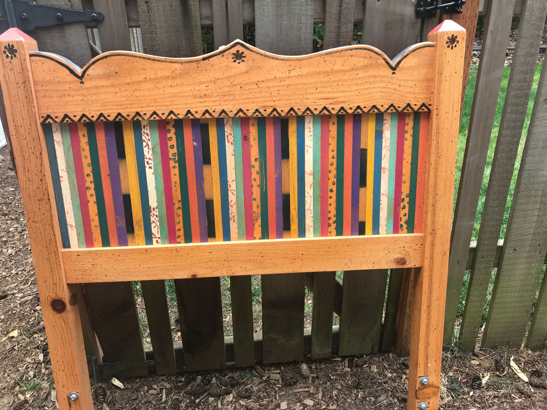 Head board for twin bed