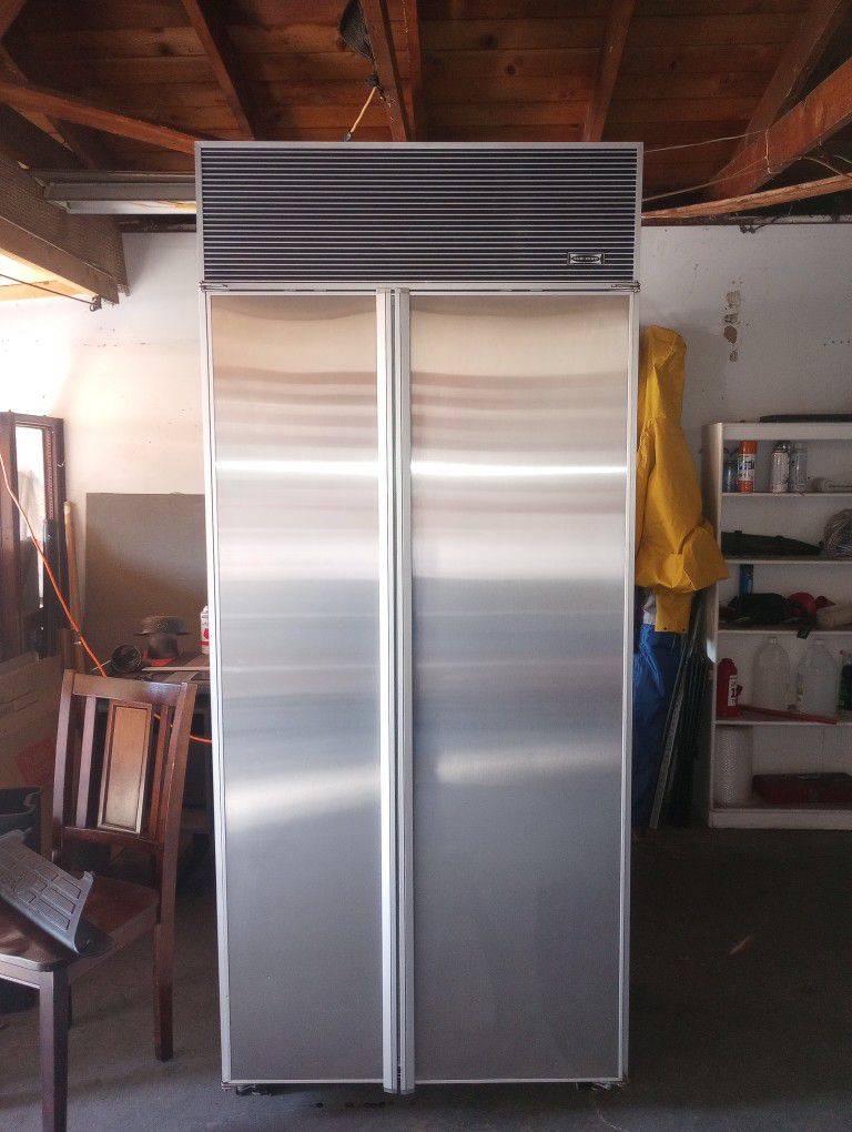 Sub Zero Classic 42" Inch Refrigerator 