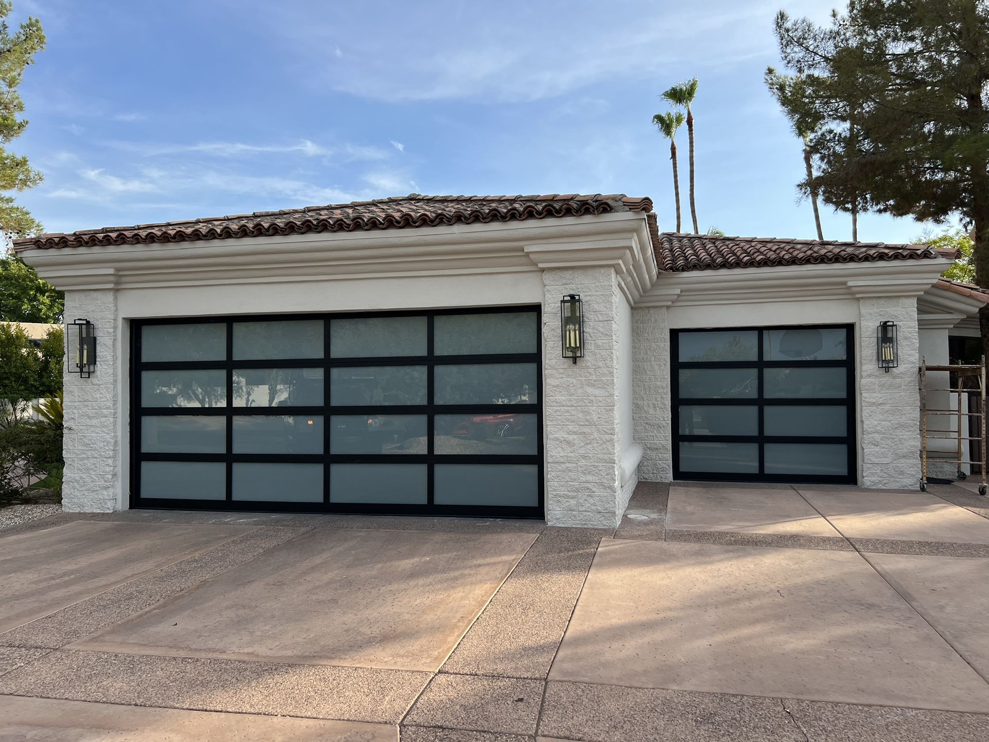 MODERN VIEW GARAGE DOORS! Contact For Pricing !