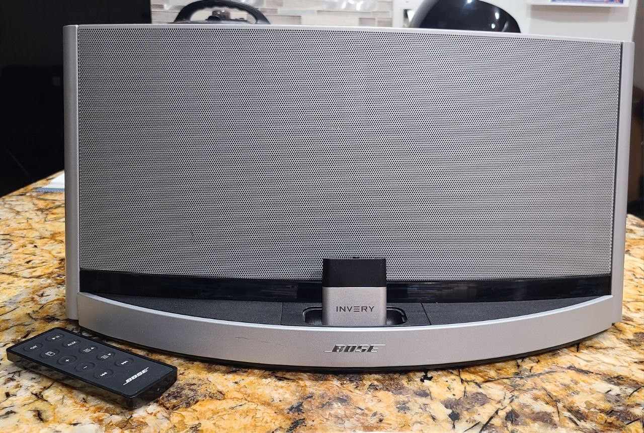 Bose SoundDock 10 & Bluetooth Adapter - Used Good