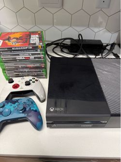 Xbox One, 2 controllers, 12 games