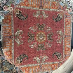 Vintage Persian Style Table Cover – Paisley & Persepolis Design