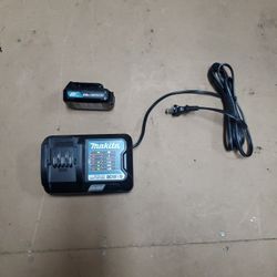 12 V Makita Battery And Charger 