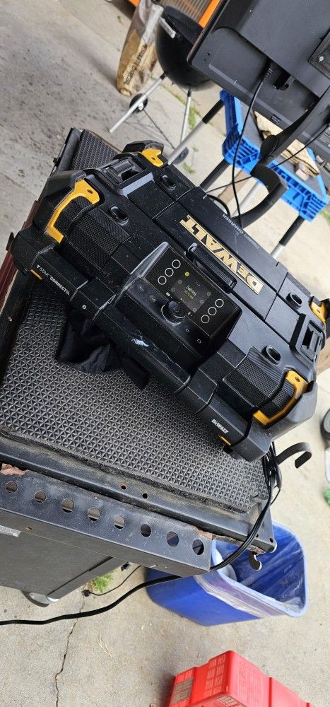 Dewalt TSTAK XR Max Flexvolt 20v 60v Stacked Stackable Connect Jobsite Bluetooth Radio