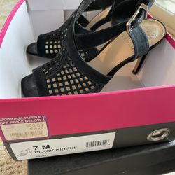 Vince Camuto Heels pump 7 M
