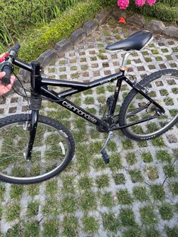 Cannondale 700 V Mountain Bike