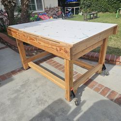Mobile Wood Workbench 