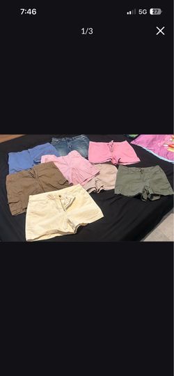 Size 6 all shorts just 1 Jean short size medium all for $30