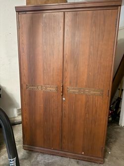 Wardrobe armoire