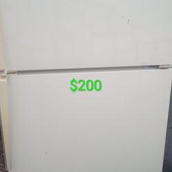 Very Nice Whirlpool Refrigerator Awesome 😁👍✌️