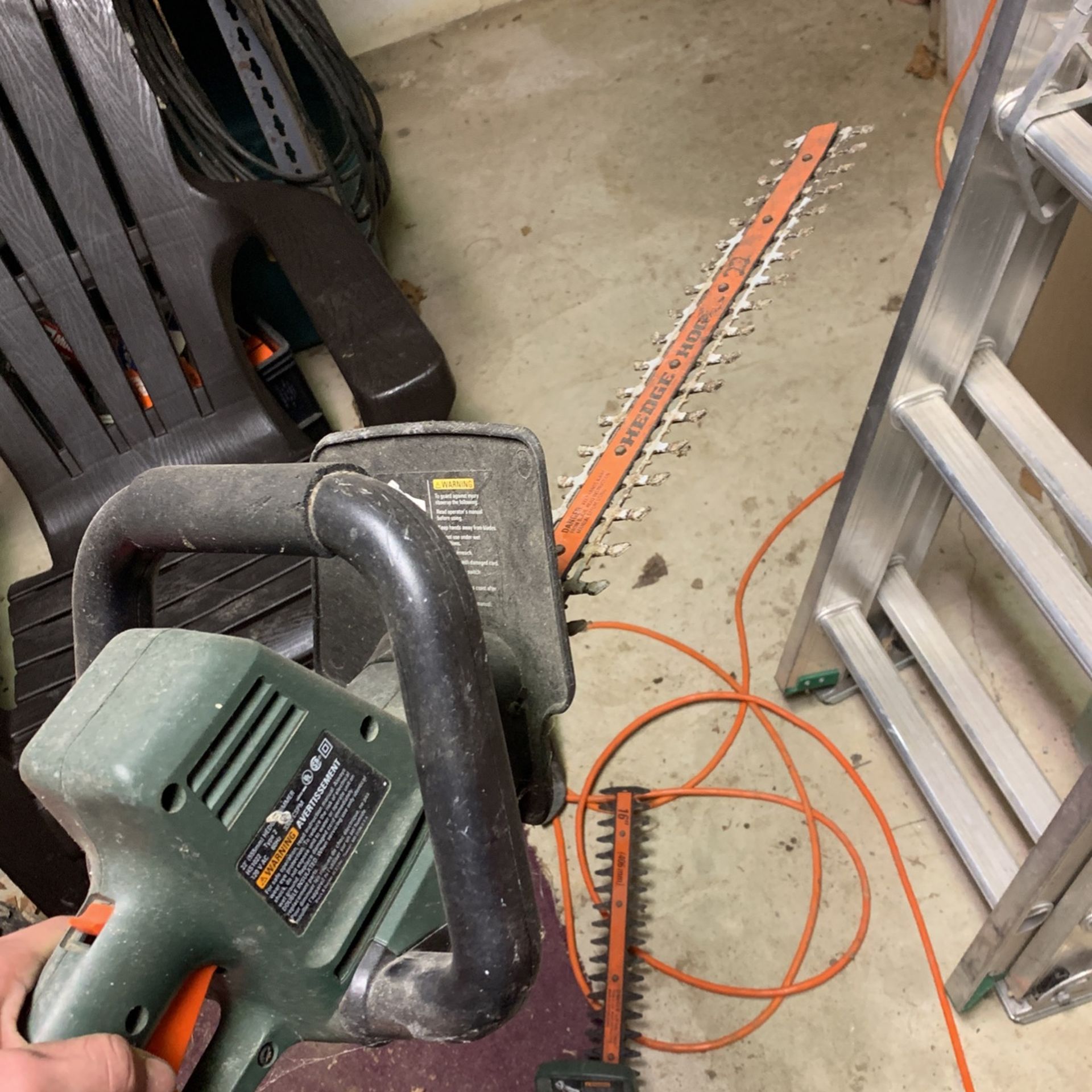 Black And Decker Tree And Wood Cutters