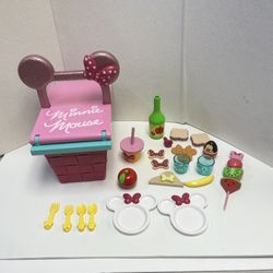 Disney Minnie Mouse Picnic Basket Play Set