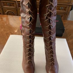 Michael Antonio Kiev Thigh High Boots in Excellent Condition  - Material: PU, Color:  Cognac, Size: 8.5