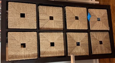 Storage with 8 wicker baskets