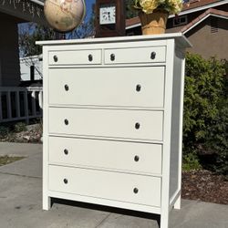 White 6 Drawer Hemnes Dresser Chest of Drawers Furniture Great Condition 